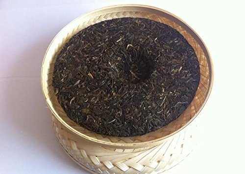 1071 grams premium grade unfermented Pu erh black tea with bamboo box packing
